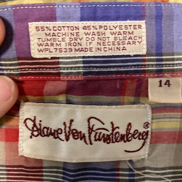 VTG DIANE VON FURSTENBERG BUTTON DOWN - Picture 9 of 9